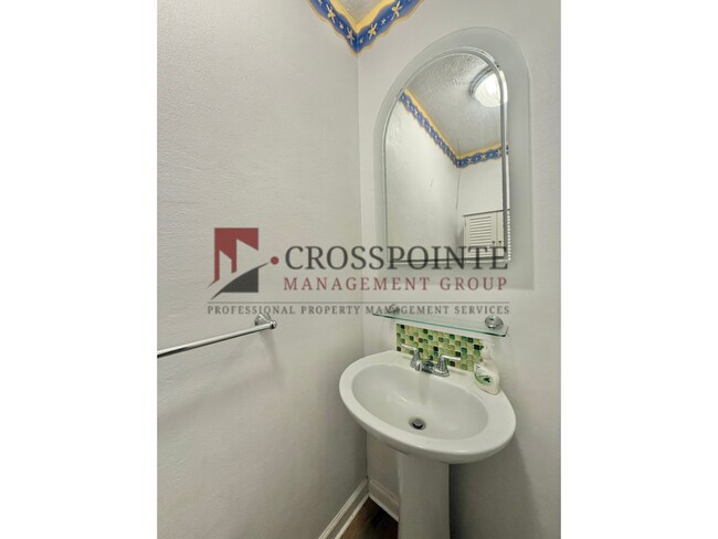 Building Photo - Waterfront 2 Bedroom, 2.5 Bathroom Home!