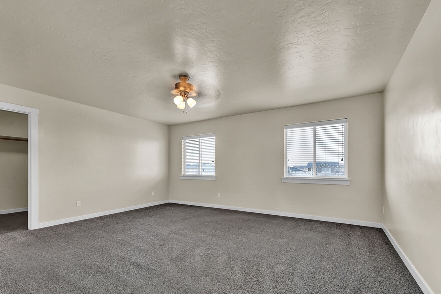 Building Photo - 1633 Placerville St