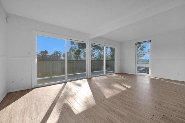 Building Photo - 4065 Harrison St