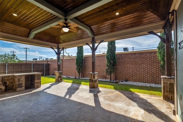 Building Photo - 1304 Venezia Ln
