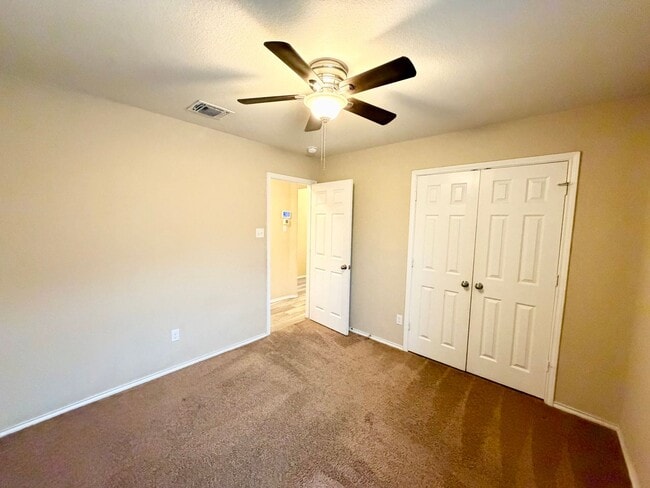 Building Photo - Beautiful 4 Bedroom Home in Park Meadows – Available December 1st!