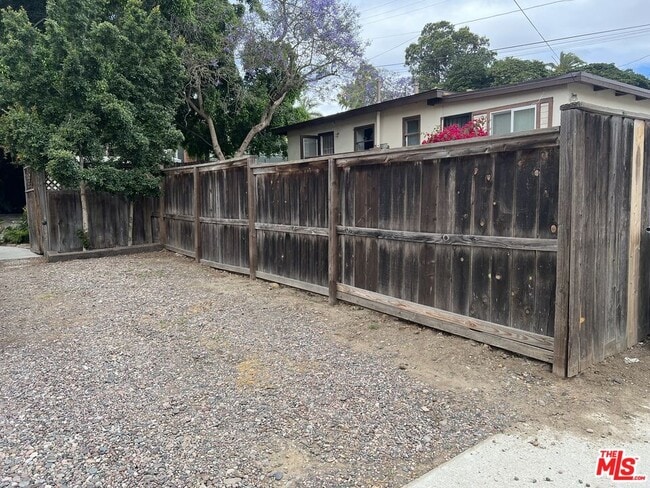 Building Photo - 2019 Cypress Ave.