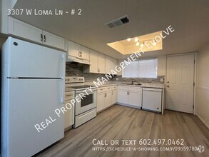 Building Photo - Updated Phoenix Condo -- MOVE-IN SPECIAL: ...