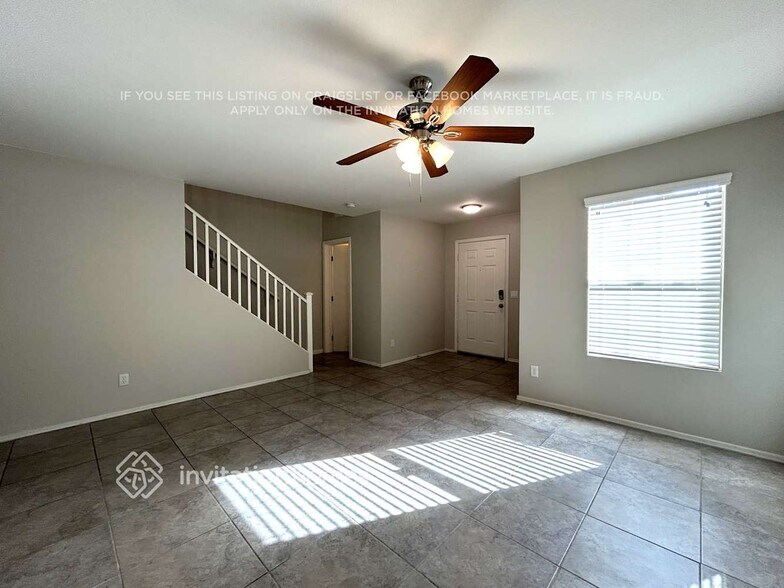 Building Photo - 11178 W Garfield St