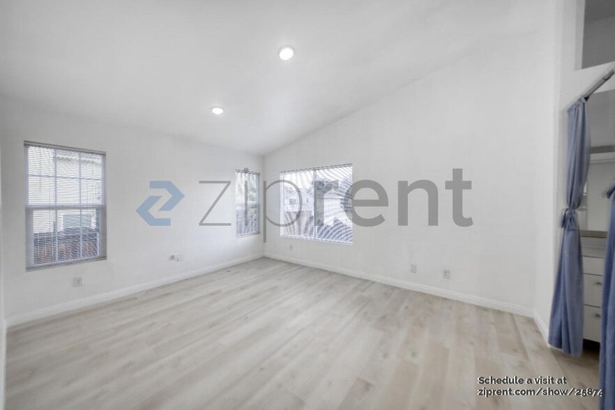 Building Photo - 21627 Winding Rd