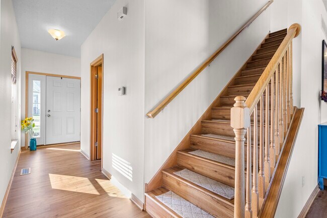 Building Photo - 1552 Cook Cir