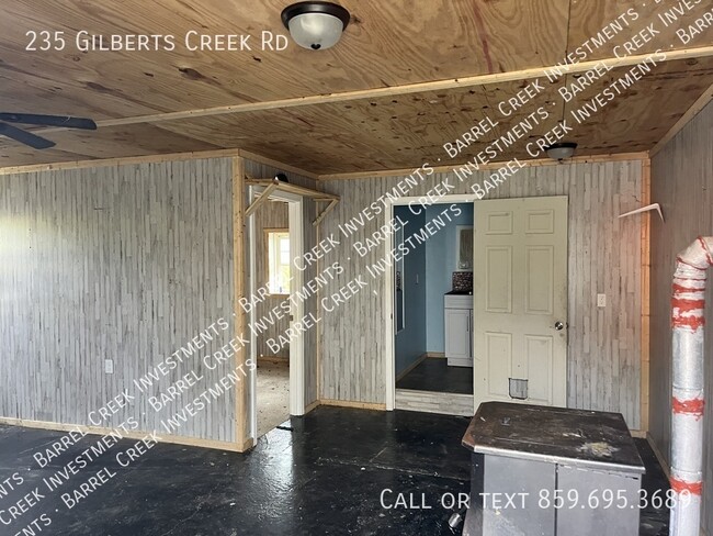 Building Photo - Newly Renovated 3-Bedroom, 1.5-Bath Home o...