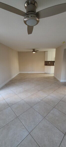 Building Photo - 925 Intracoastal Dr