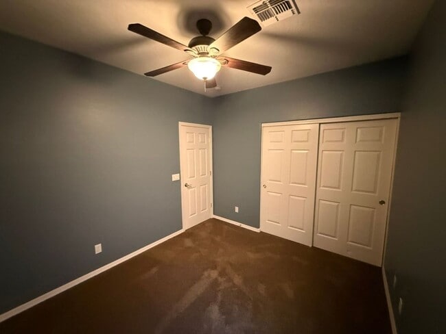 Building Photo - Beautiful 6 Bedroom - 4 Bath w/Private Pool & Basement - Chandler