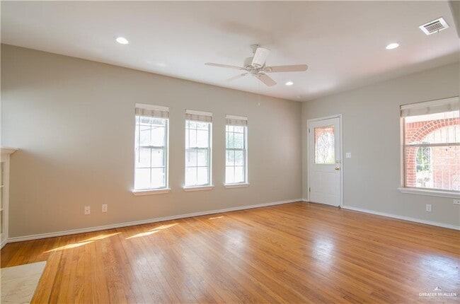 Building Photo - 1117 N 15th St