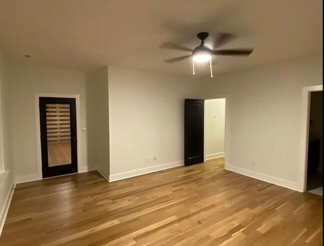 Building Photo - Modern 4-Bedroom Home with Stylish Finishe...