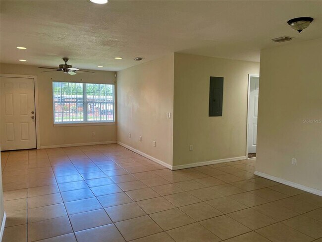 Building Photo - 2170 W Airport Blvd