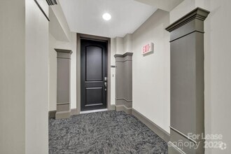 Building Photo - 4620 Piedmont Row Dr