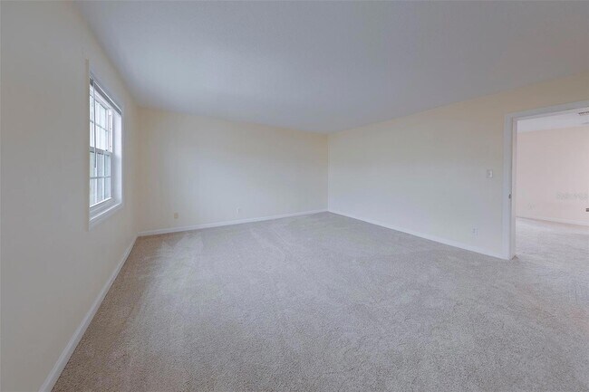 Building Photo - 222 Pompano Dr SE