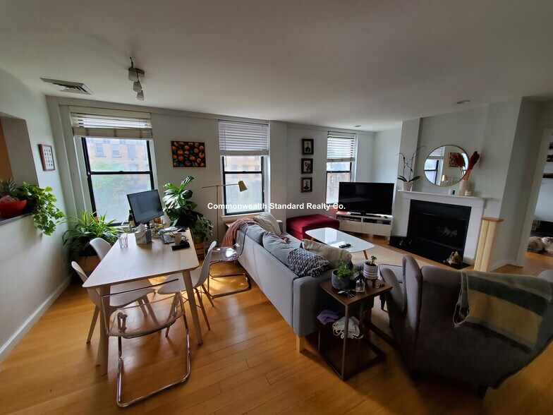 Building Photo - 1661-1663 Washington St. Unit 4O1