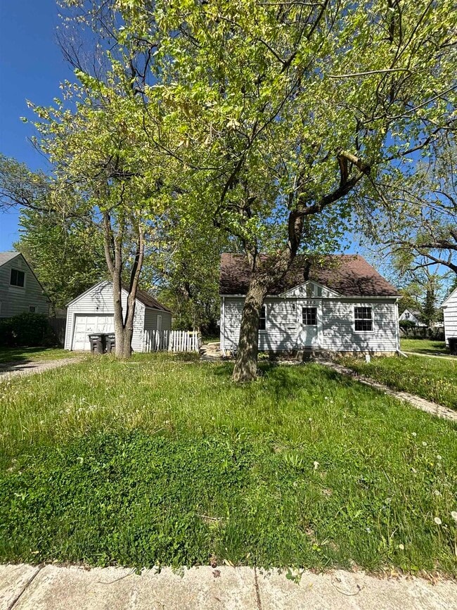 Primary Photo - 4320 SW Anthony Wayne Dr