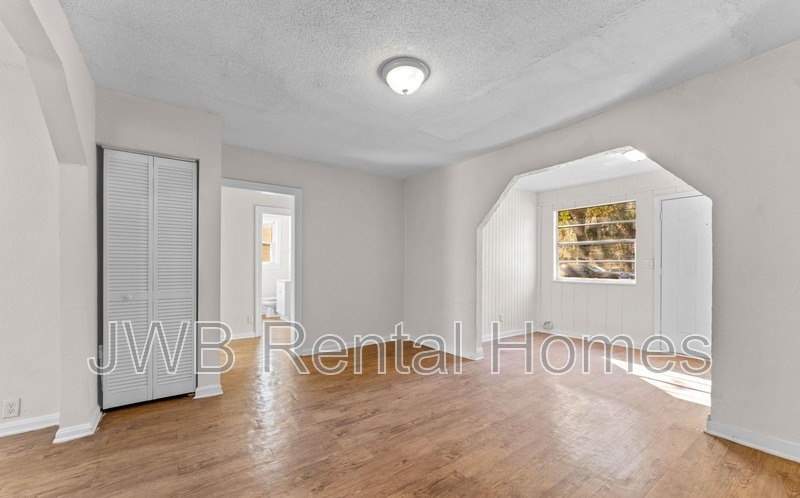 Building Photo - 433 Woodbine St