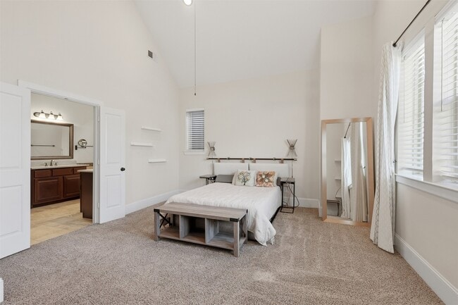 Building Photo - 1816 Dennis St