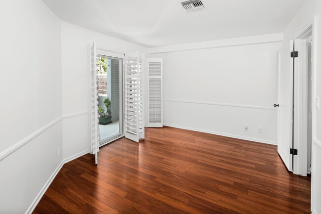 Building Photo - Exquisite Ocean View 2 Bed Townhome: Luxur...