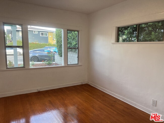 Building Photo - 4316 Perlita Ave