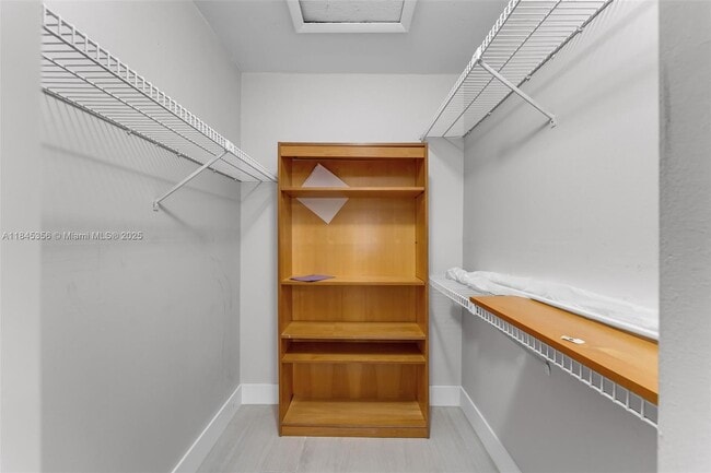 Building Photo - 10830 SW 72nd St