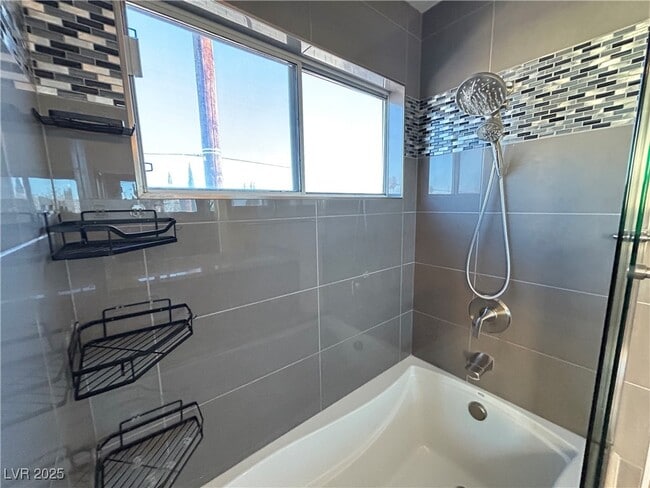 Building Photo - 7300 Casa Solar Ct