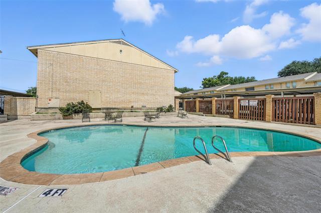 Building Photo - 4524 Amesbury Dr