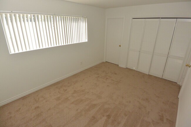 Building Photo - 5901 Belgrave Ave