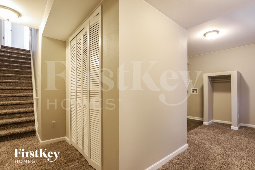 Building Photo - 4059 S Shawnee St