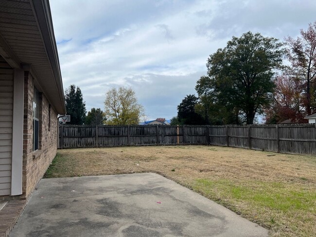 Building Photo - 1770 Angeline Dr