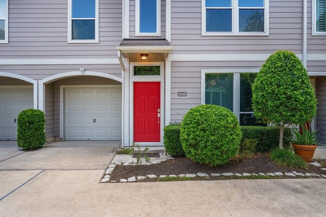 Building Photo - 1518 Sutton St