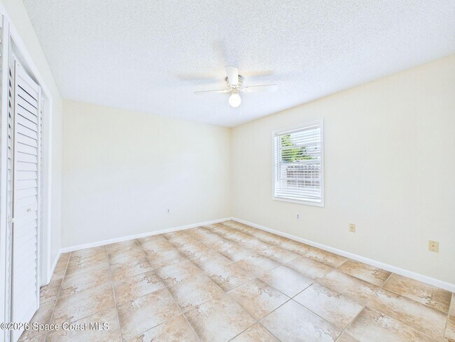 Building Photo - 1523 Breese St NE