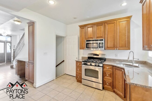 Building Photo - Beautifully Renovated in home in Historic Anacostia