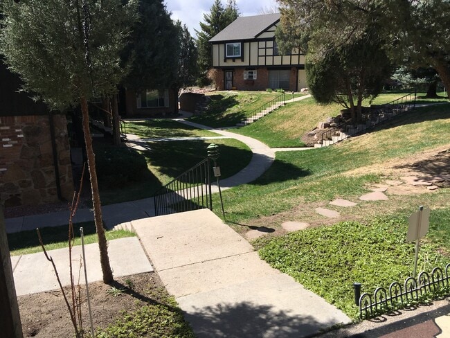 Building Photo - 2902 Airport Rd