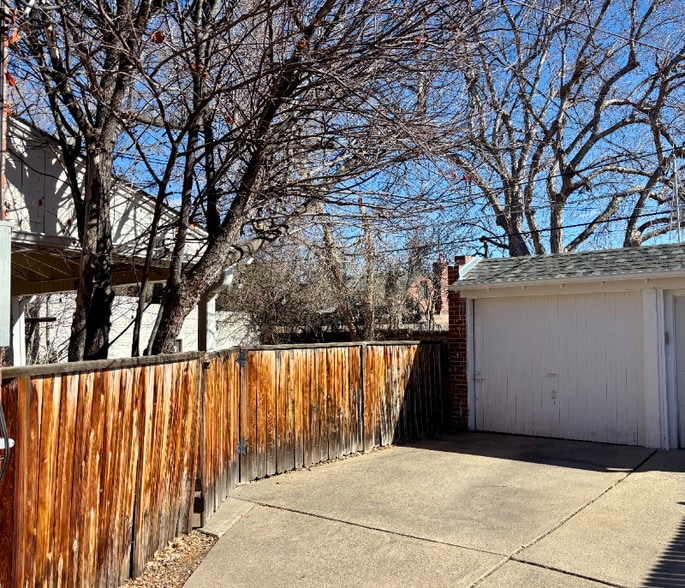 Building Photo - 762 Fairfax St