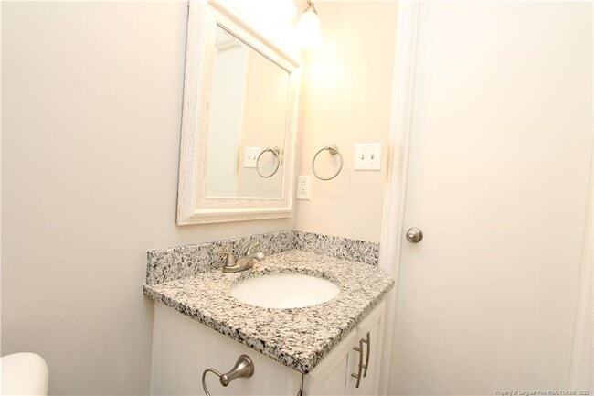 Building Photo - 4901 Coral Ridge Ct