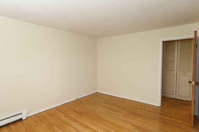 Building Photo - 675 W Wrightwood Ave