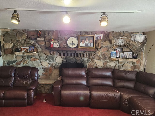 Building Photo - 11685 Holmes Ave