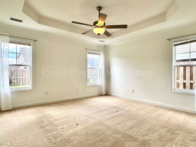 Building Photo - 5283 Vespar Ct