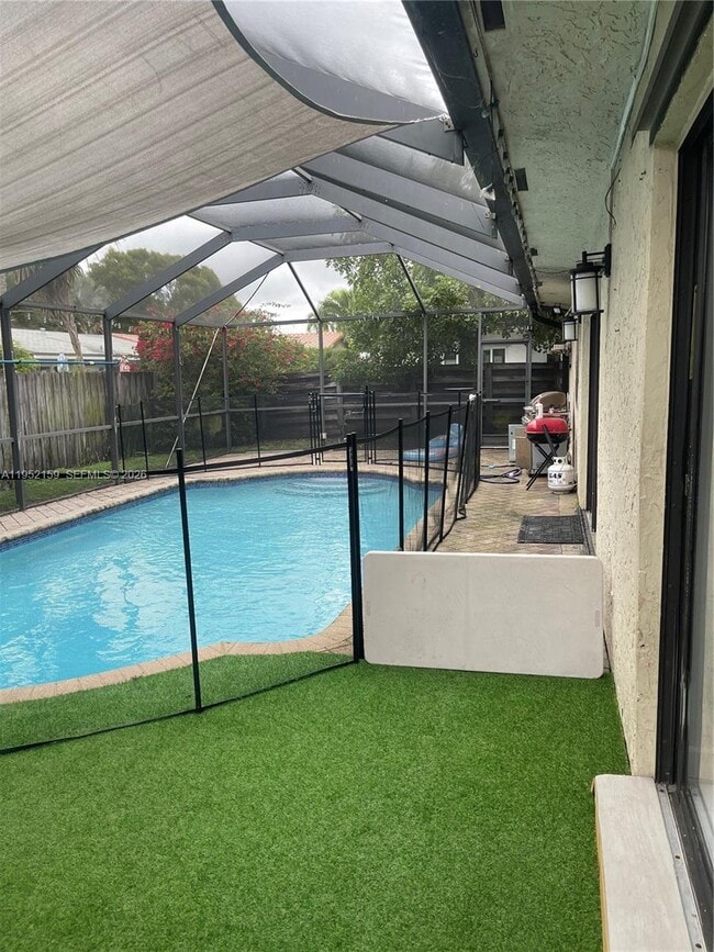 Building Photo - 10153 SW 51st St