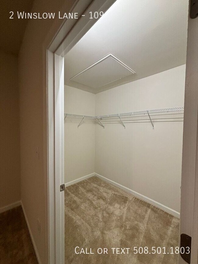 Building Photo - 2 Winslow Ln