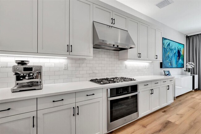 Building Photo - 8608 Torrey Isles Terrace