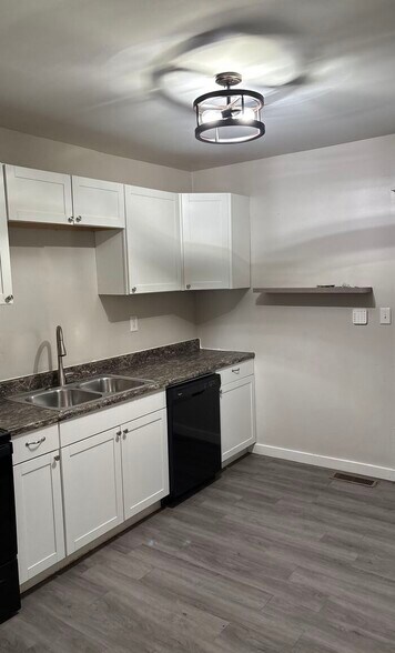 Building Photo - 33 S Princeton Ave
