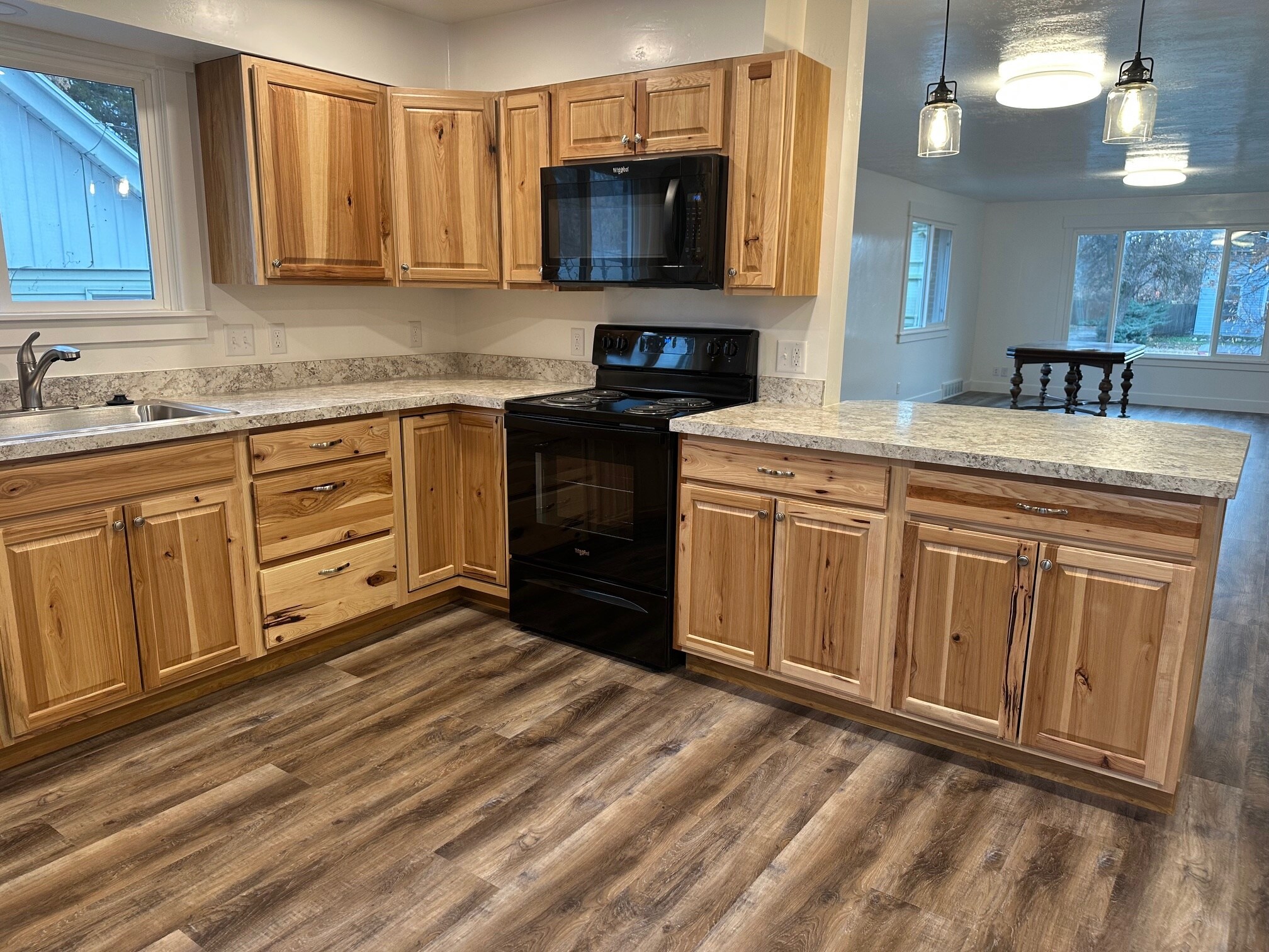 Building Photo - 479 W Center St