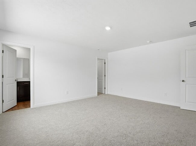 Building Photo - 3 bedroom, 2.5 bath New Build in Sidney!