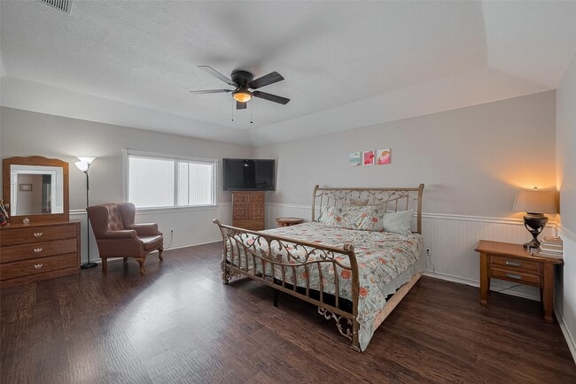 Building Photo - 3426 Hidden Creek Dr