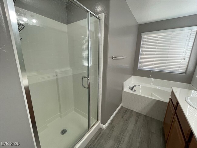 Building Photo - 7727 Peaceful Trellis Dr