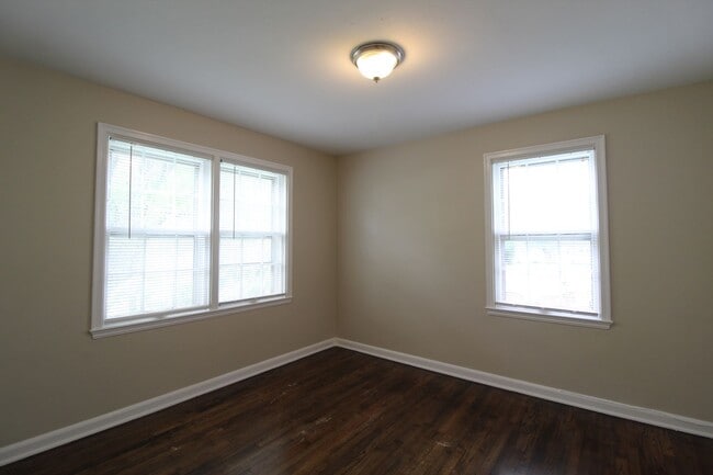 Building Photo - 1 Bedroom 1 Bath Duplex in Navy Hill Area in Olathe