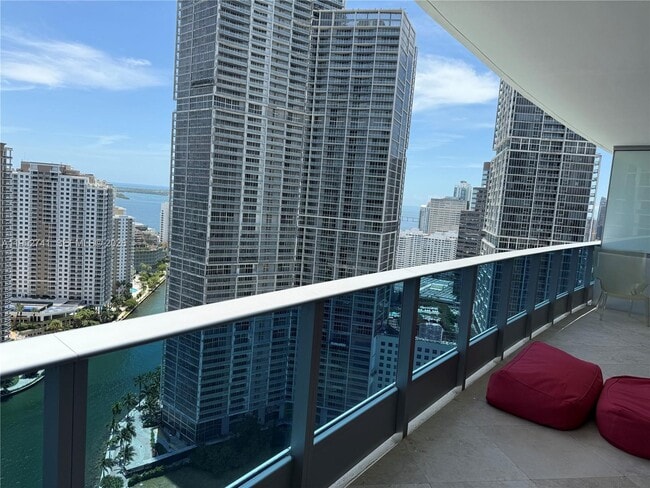 Building Photo - 200 Biscayne Blvd Way