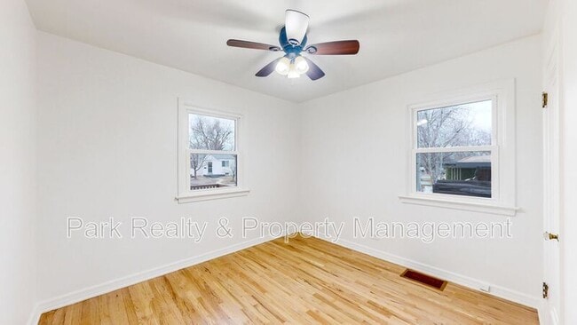 Building Photo - 3090 S Marion St